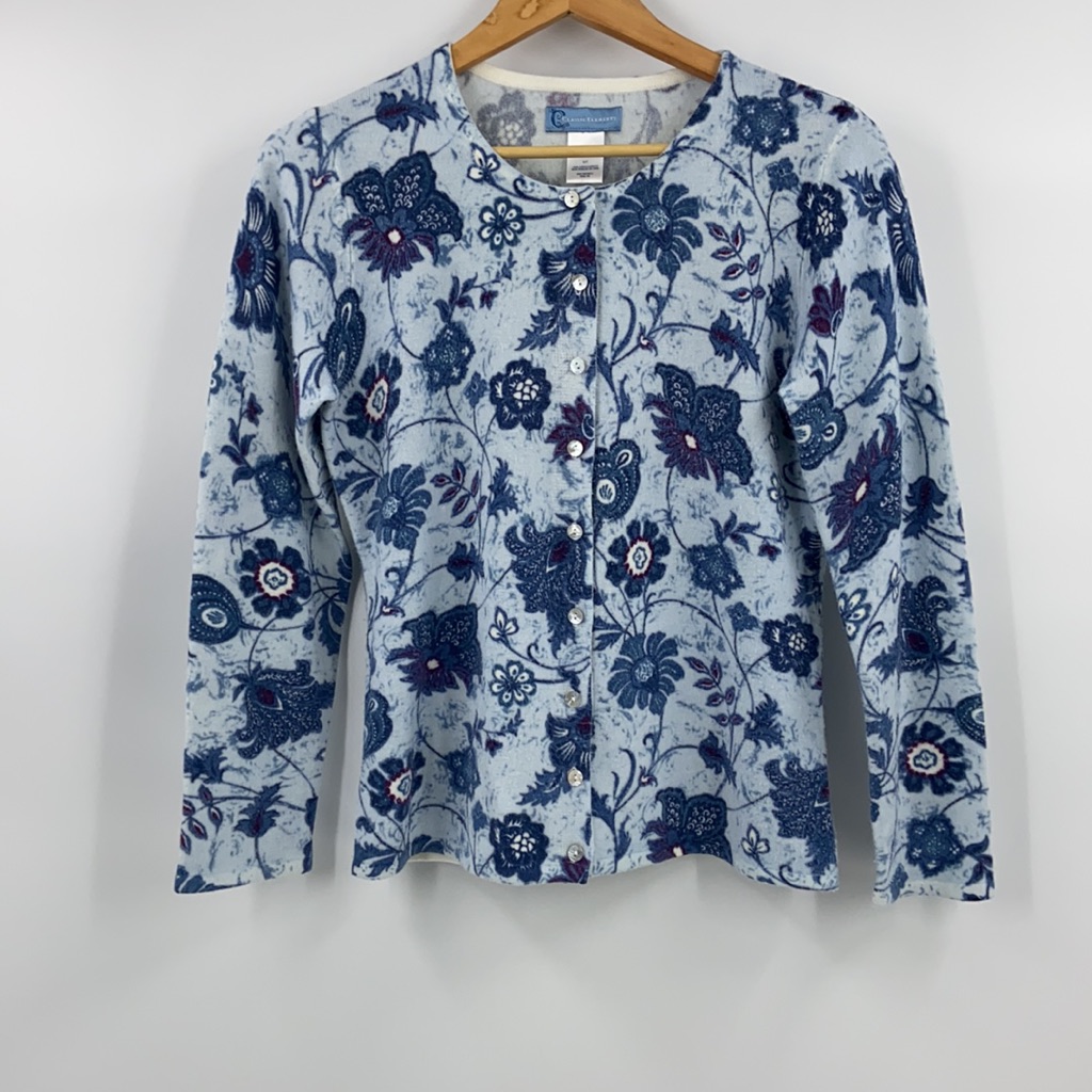 Classic Elements Soft Button Front Blue Pattern Sweater Small